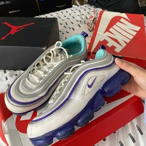 Women vapor max